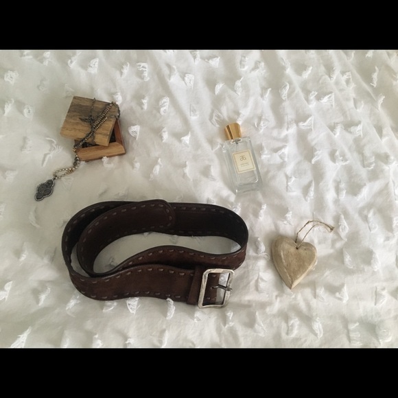 Vintage Saks 5th Avenue wide brown leather belt - Picture 2 of 6